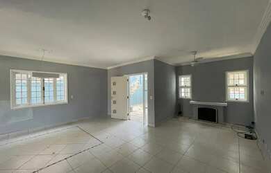 Imagem 3: Casa a venda e para locação na Granja Viana cond San Diego Park