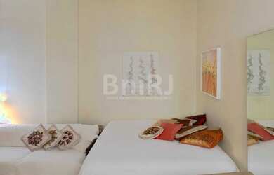 Imagem 2: LARGO DO MACHADO - Ótimo apartamento mobiliado, quarto e sala