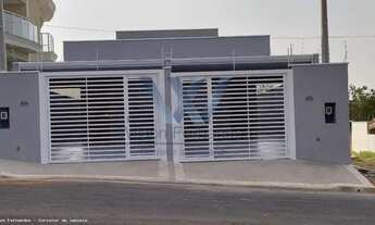 Imagem 1: Casa para Venda em Jaguariúna, Jardim Sylvio Rinaldi I, 2 dormitórios, 1 suíte, 2 banheiro