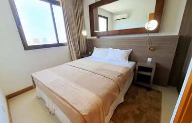 Imagem 2: Flat mobilhado com tv ar micro-ondas, frigobar, vaga e condomínio e IPTU incluídos no va