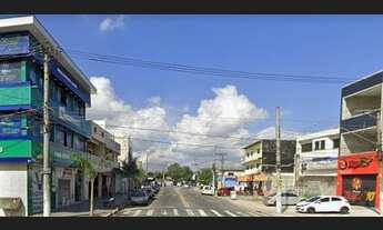 Imagem 4: Suite, varanda, próximo ao comércio, pontos de ônibus