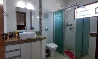 Imagem 7: Casa à venda em Condomínio Fechado, 2.500m2 (Terreno) e 5 Suítes