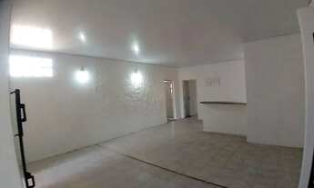 Imagem 4: Casa ampla e bem localizada