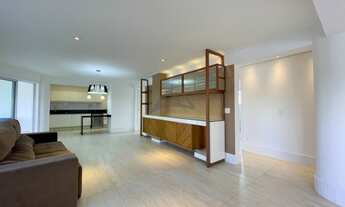 Imagem 5: Apartamento para aluguel possui 151 metros quadrados com 5 quartos em Cambuí - Campinas