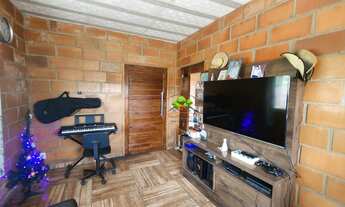 Imagem 6: Casa para venda em terreno de 680 m² com 4 quartos em Simão Pereira - MG