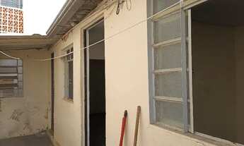 Imagem 6: Barracão de fundos com 3 quartos, sala, cozinha, copa e 1 banheiro