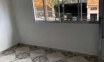 Imagem: Casa de Aluguel - 3 Cômodos - Pq dos Camargos