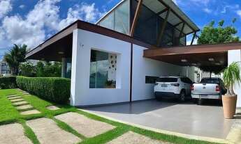 Imagem 2: Casa para aluguel no condomínio Monte Verde possui 500 metros quadrados com 4 quartos