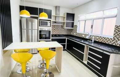 Imagem 3: Casa de condomínio para aluguel e venda tem 300 metros quadrados com 4 quartos