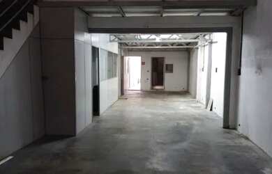 Imagem 3: Prédio Comercial e 3 banheiros para Alugar, 420 m²