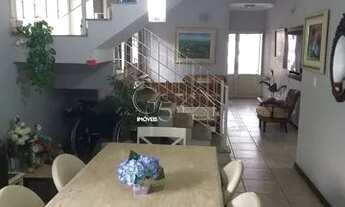 Imagem 2: Casa sobrado com 4 dormitórios, quintal amplo com muita área verde, pomar, churrasqueira