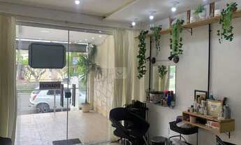 Imagem 4: Oportunidade Imperdível no Bairro São José: Casa com Comércio e Potencial de Renda!