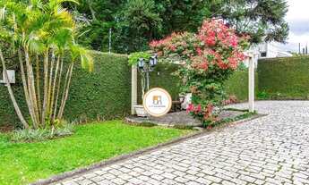 Imagem 3: Sobrado para venda possui 122 metros quadrados com 3 quartos em Santa Felicidade - Curitib