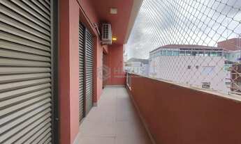 Imagem 4: Aparatamento reformado com varanda e lazer na Praia das Asturias, Guaruja