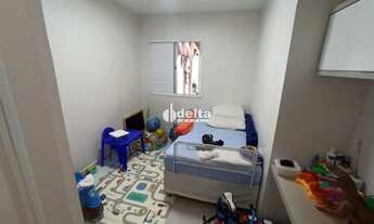 Imagem 6: Casa residencial em condomínio disponível para venda no bairro Terra Nova em Uberlândia-MG