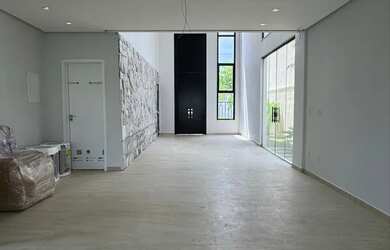 Imagem 5: Imóvel neoclássico de alto padrão à venda no Cond. Jardins do Lago, 4 suítes