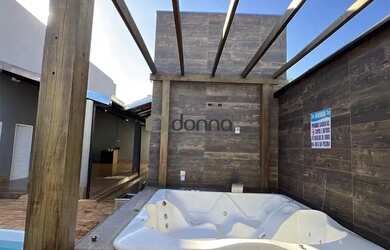 Imagem 6: Casa à venda em Uberaba (Parque das Laranjeiras II) 3 vagas, piscina e churrasqueira