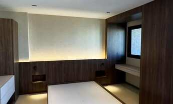 Imagem 7: Apartamento estilo studio de 40m² com móveis fixos, e uma vista de tirar o fôlego. Possui