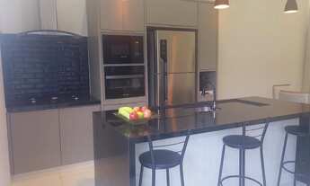 Imagem 2: Casa no Jardim Florença com piscina