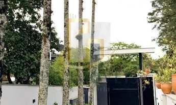 Imagem 2: Sobrado Moderno no Bairro Velha em Blumenau Conforto, Localização e Estilo em um só lugar