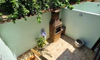 Imagem 5: Casa de condomínio para venda tem 200 metros quadrados com 3 quartos