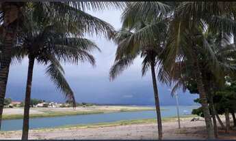 Imagem: Casa em frente à represa de Carlópolis