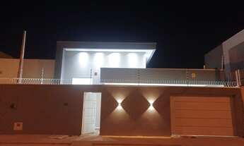 Imagem: Casa nova com 3/4 sendo uma suíte em quadra