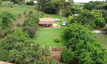 Imagem 2: Sítio situado em Mocambeiros - Matozinhos MG