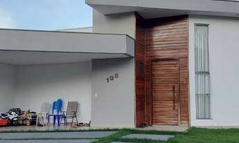 Imagem 3: Casa em Condomínio Fechado com Pé Direito Duplo na Ponta Negra