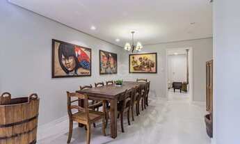 Imagem 7: EXCELENTE CASA COM 3 DORMITÓRIOS, PISCINA E 6 VAGAS DE GARAGEM