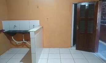 Imagem 2: Alugo apartamento Messejana no parque Santa Maria R 400