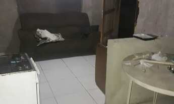 Imagem: Aluga se casa 4 peças e um banheiro