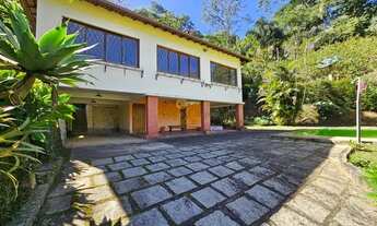 Imagem 2: Casa para Venda em Teresópolis, Granja Florestal, 2 dormitórios, 2 banheiros, 5 vagas