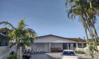 Imagem: Casa a 300mts da Praia em Matinhos PR