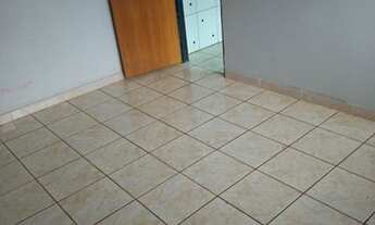 Imagem 2: Casa em rua pública