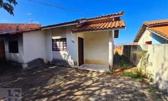 Imagem 3: Casa Residencial com 3 quartos para alugar por R$ 600.00, 60.00 m2 - NUCLEO HABITACIONAL C