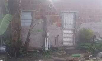 Imagem 2: Vendo esta casa Casa com 1 dormitório