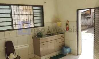 Imagem 4: Casa para Venda em Goiânia, Setor Leste Vila Nova, 3 dormitórios, 1 banheiro, 8 vagas