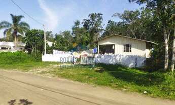 Imagem: Casa com Amplo Terreno