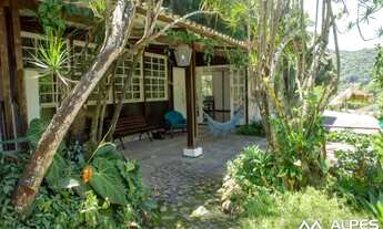 Imagem 2: Apartamento para venda tem 372 metros quadrados com 8 quartos em Albuquerque - Teresópolis