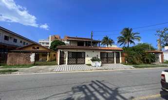 Imagem 2: Sobrado centro Bertioga em frente caixa econômica 3 quarto(1suite) 5 minutos da praia