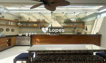 Imagem 3: Casa de alto padrão com 4 suítes sendo master com closet e sacada sala ampla para 3 ambien