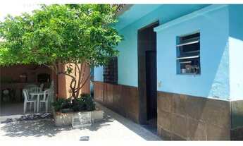 Imagem 3: UM GRANDE TERRENO COM DUAS CASAS NA ÁREA CENTRAL