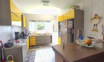 Imagem 7: Casa com 02 dormitórios com garagem para 03 carros no bairro Camobi em Santa Maria