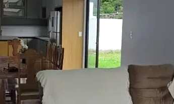 Imagem 3: ALUGA-SE LINDÍSSIMA CASA DUPLEX. RES. FECHADO TARUMÃ - MORADA DOS NOBRES