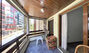 Imagem 6: Apartamento com 3 dormitórios/quartos mobiliado com box/vaga de empregada no Centro de Cap