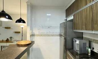 Imagem 5: Apartamento localizado no Cenarium Residence com 2 dormitorios e armarios