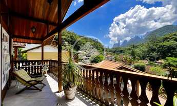 Imagem: Casa com 5 quartos, 250m² - à venda por