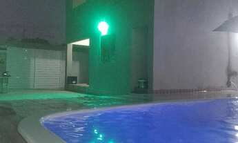 Imagem: Casa na praia dá caueira para finais de