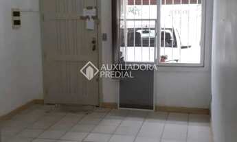 Imagem 2: Casa em Condomínio Fechado com Vaga!